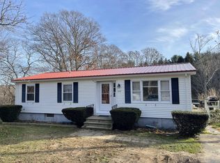 117 Ocean Point Rd, Boothbay Harbor, ME 04538