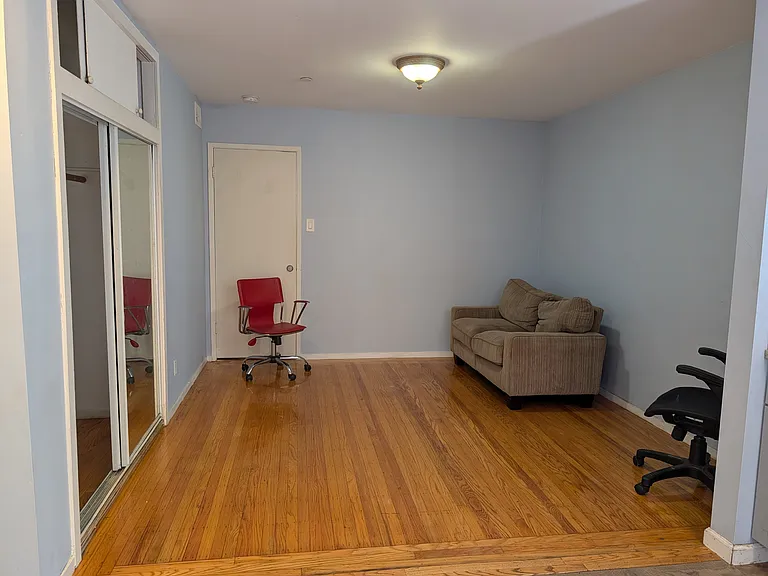 685 Carolina Ave #400 — Photo 5