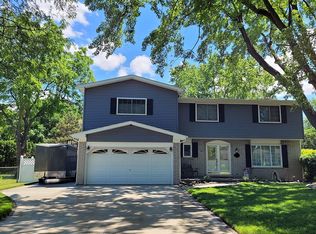 4856 Gamber Dr, Troy, MI 48085
