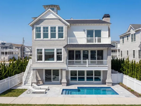 117 W 17th St, Ocean City, NJ 08226