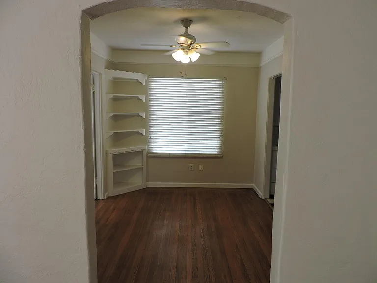 2314 Castro Way — Photo 5