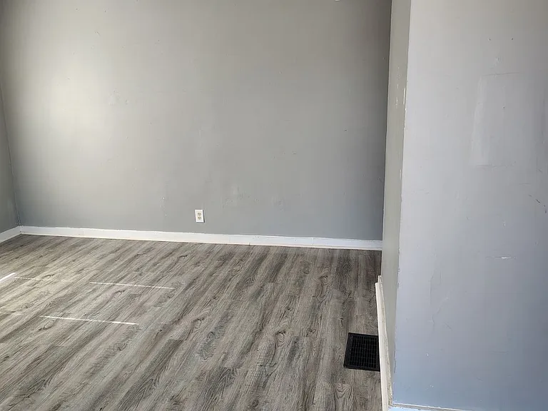 333 N Elm St #1 — Photo 6