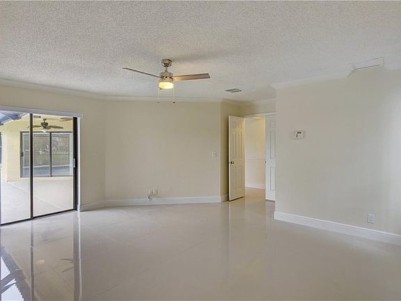 3rd image of 2051 NW 108th Ln