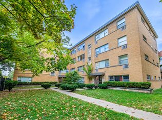 2205 W Highland Ave #2N, Chicago, IL 60659