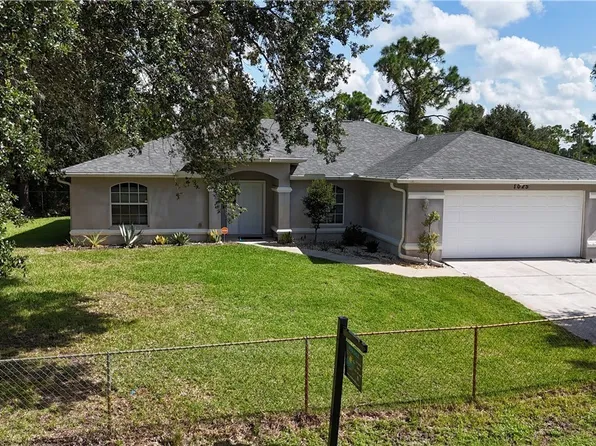 1025 Iris St E, Lehigh Acres, FL 33974