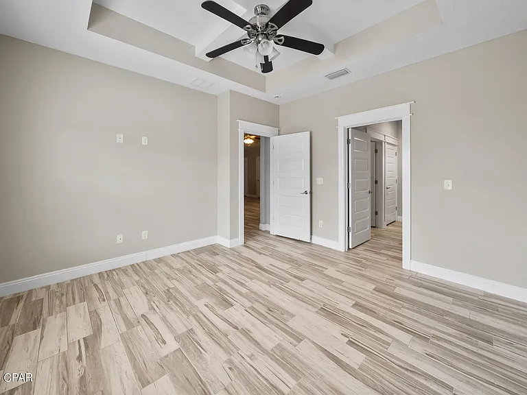 305 Evergreen St — Photo 11