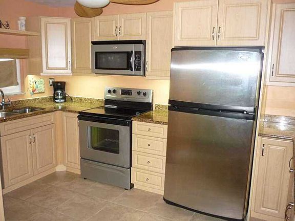 2nd image of 411 S Hollybrook Dr APT 103