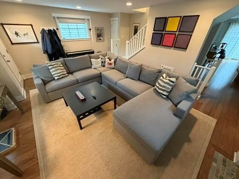 3 bed, 3.5 bath, 1820 sqft, $4,750 — Photo 4