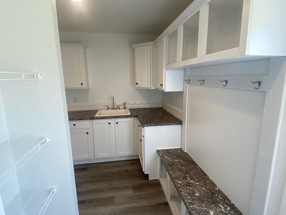 2nd image of 105 Cattail Ct #105