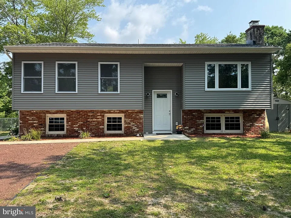 14 Cardinal Dr