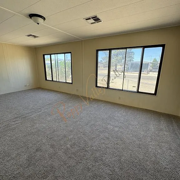 2380 Carver Ave — Photo 3