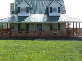 288 Halcomb Ln, Paint Lick, KY 40461