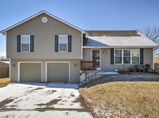 8416 N Winfield Ave, Kansas City, MO 64153