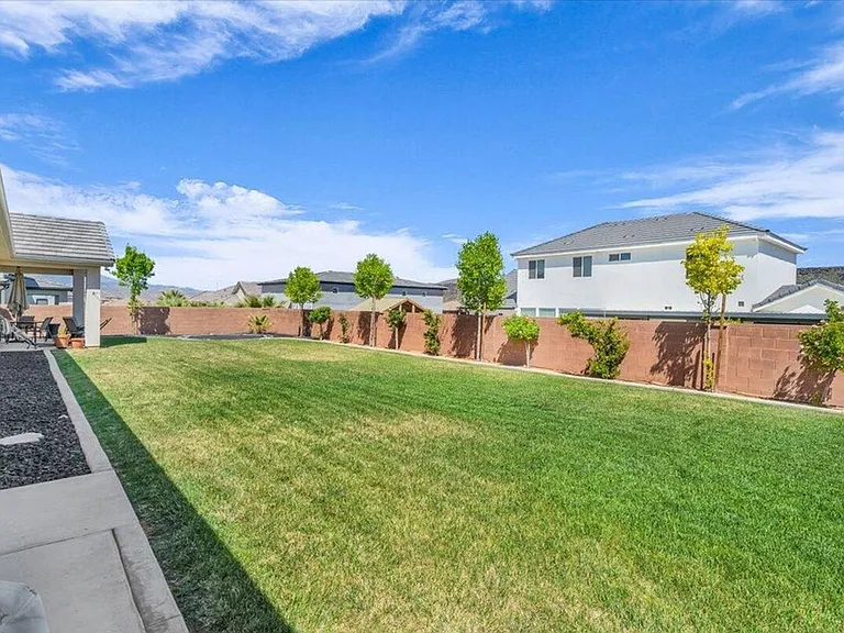 2811 S 3680 W — Photo 21