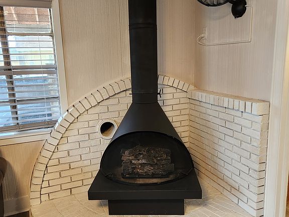 5th image of 37 Clayton Dr
