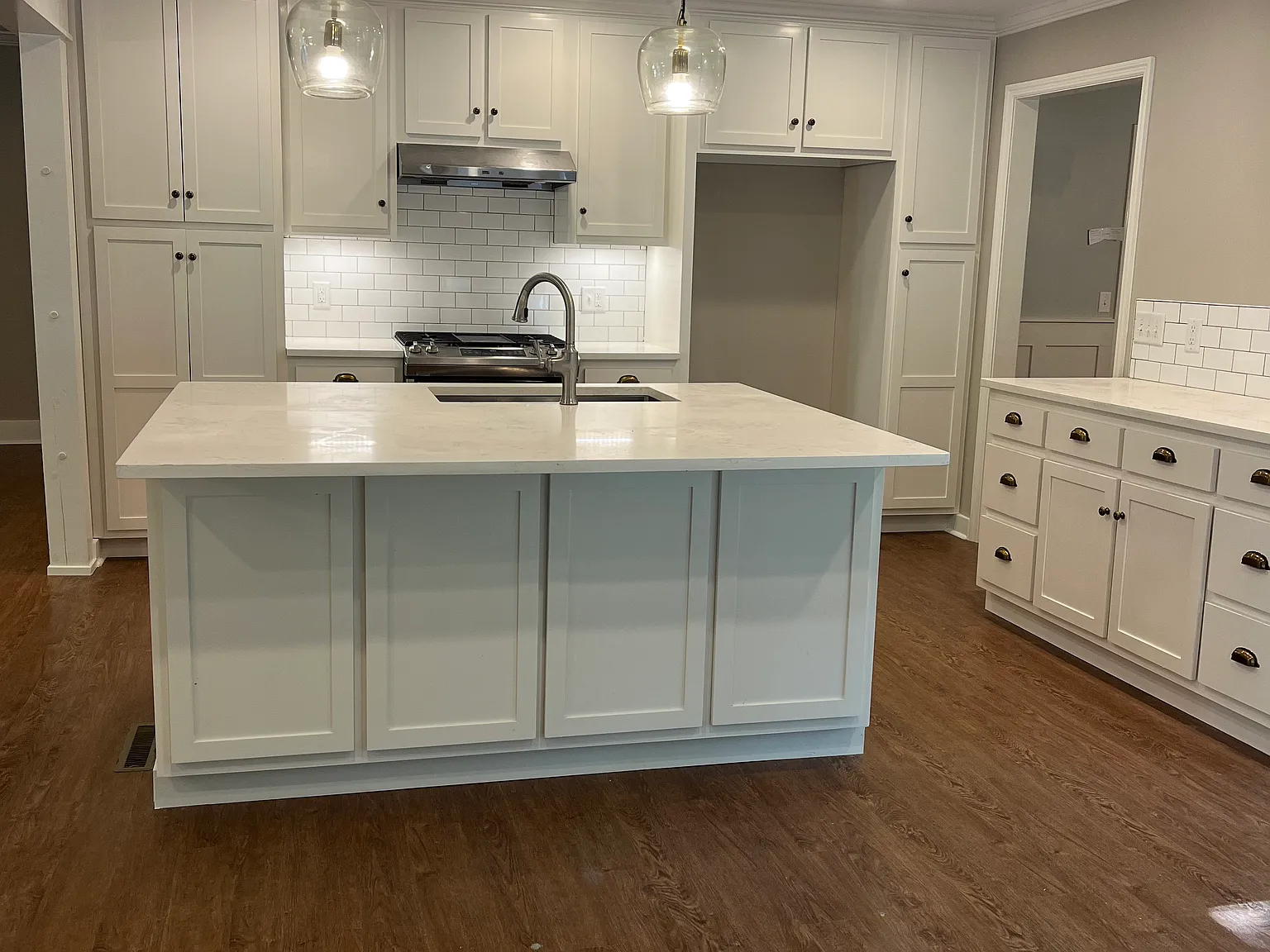 4 bed, 2.5 bath, 3562 sqft, $2,950 — Photo 2