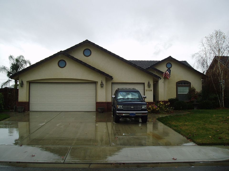 1st image of 2329 S Beech Dr