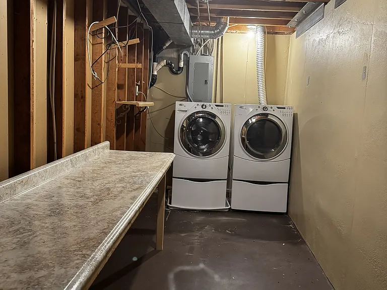 5702 Kentford Cir — Photo 19