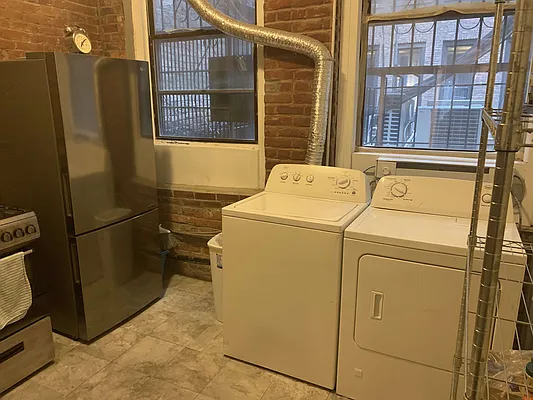 Rented by Flatiron Real Estate Advisors LLC | media 16