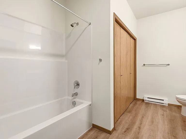 1123 E Hastings Rd — Photo 5