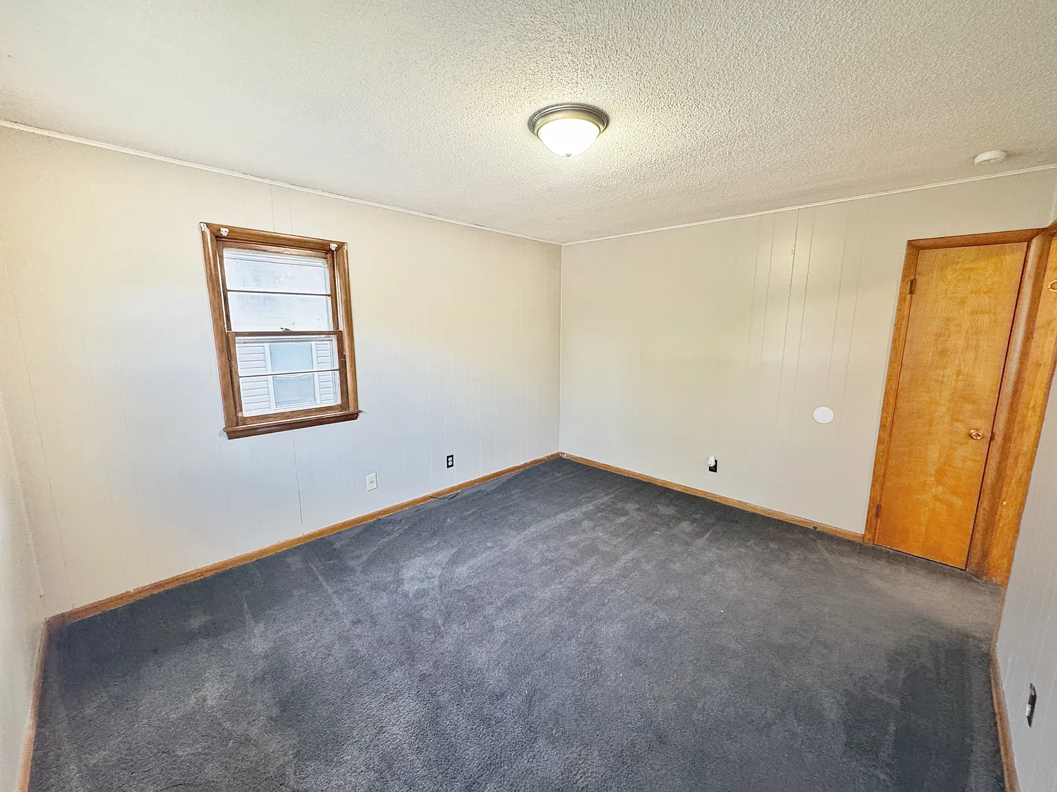 420 Jackson St — Photo 2