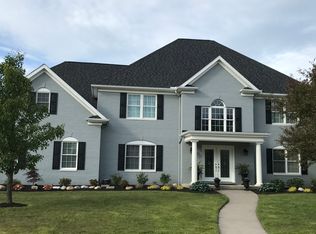 31915 Fieldstone Cir, Avon Lake, OH 44012