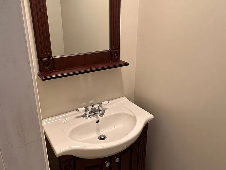 763 Wyndhurst Dr — Photo 40