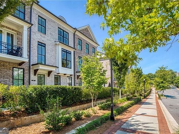 2nd image of 260 Briscoe Way