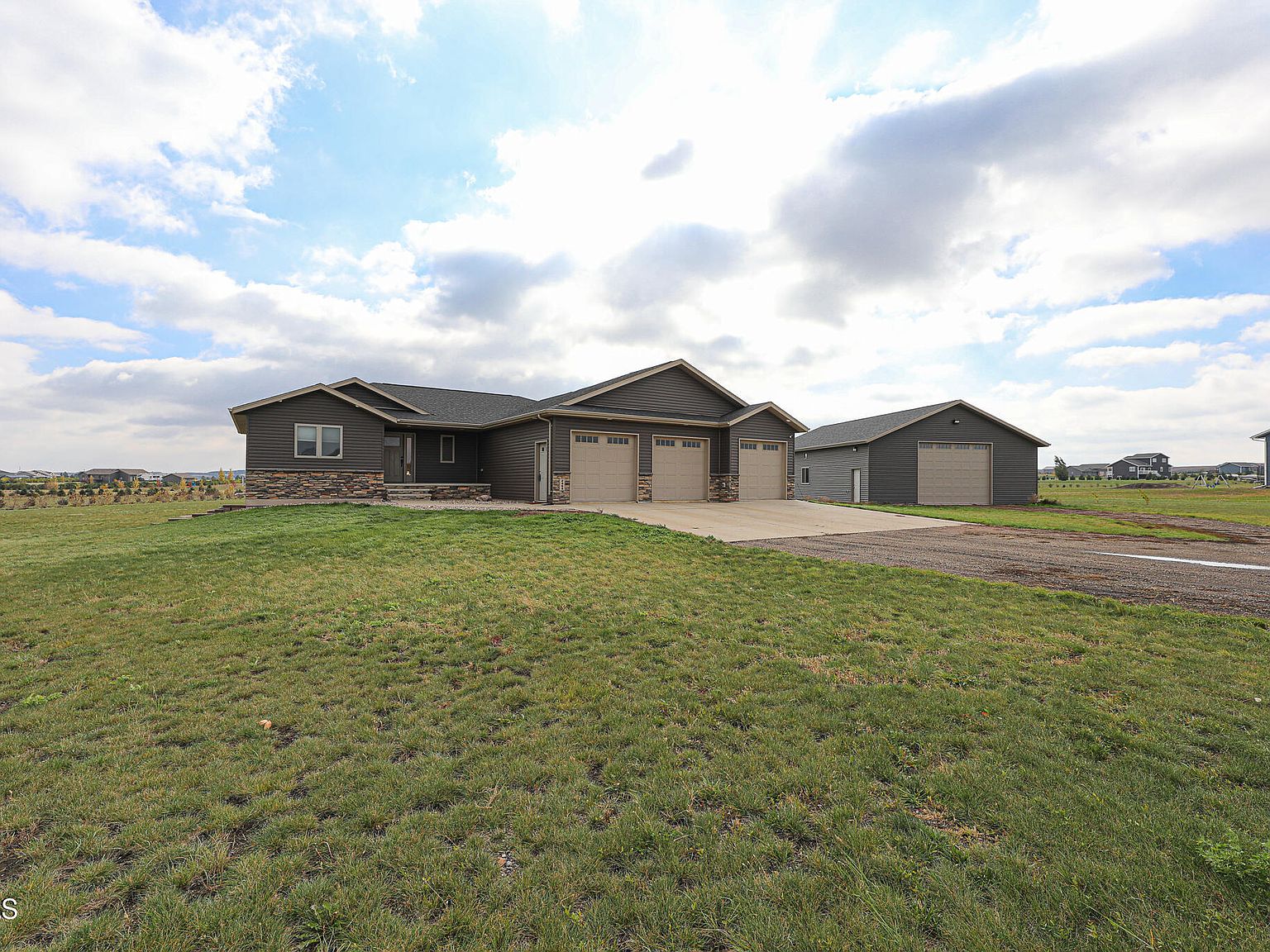 2464 Helen Dr N, Mandan, ND 58554 | Zillow