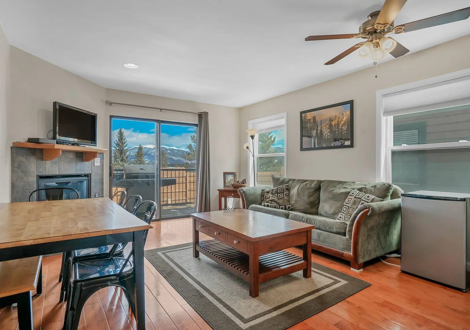 Price Reduced on this awesome Frisco Townhome! Garage! Great Natural Light! Views! Updates throug... — Photo 3