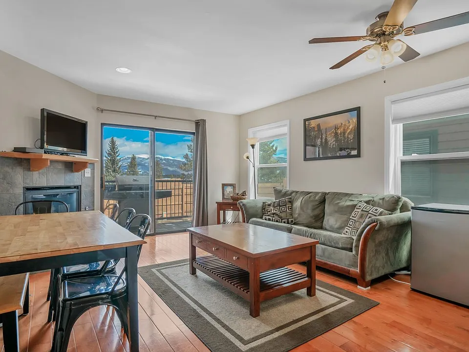 410D Bayview Dr
