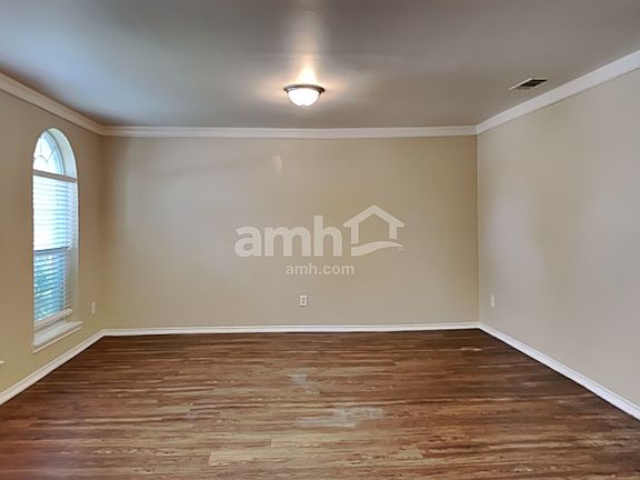5th image of 4706 Buescher Ct