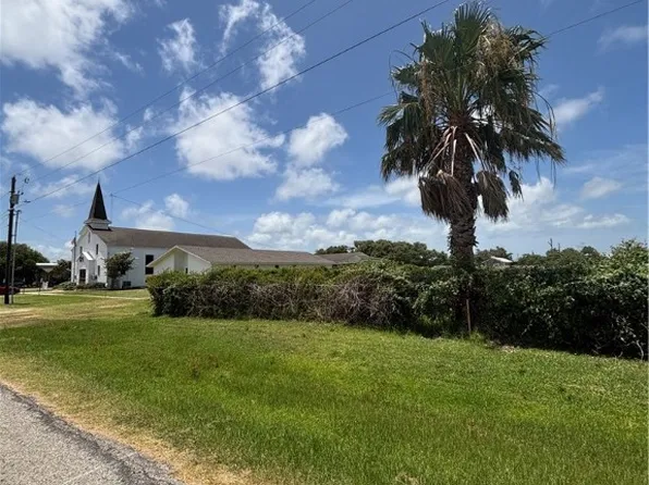 W Jefferson Ave, Pt O Connor, TX 77982