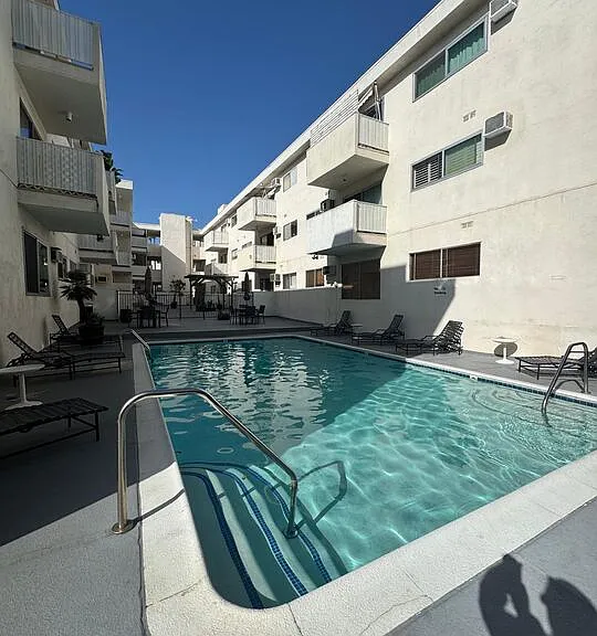 960 Larrabee St #126 — Photo 20