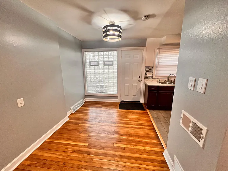 17350 Greenfield Rd #1 — Photo 5