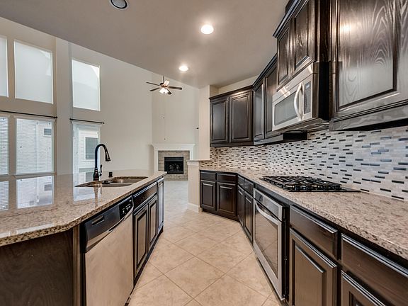 5th image of 14105 Winter Hill Dr
