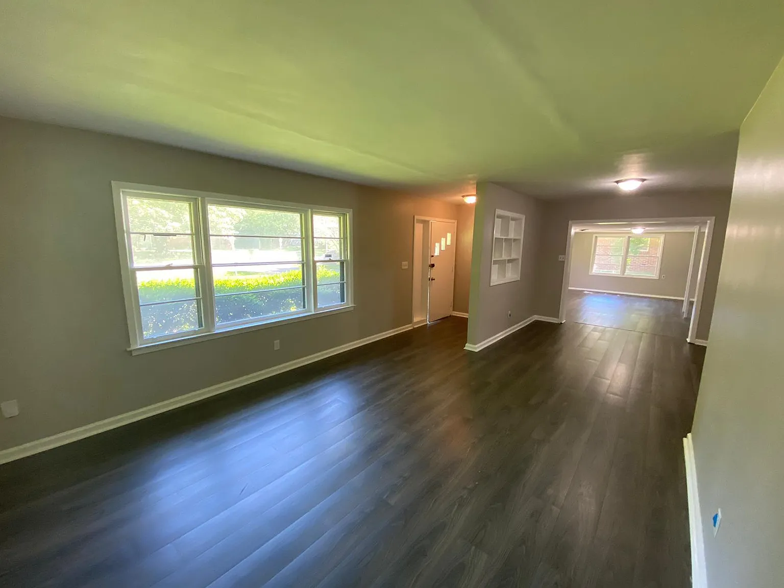 3 bed, 1867 sqft, $1,295 — Photo 3