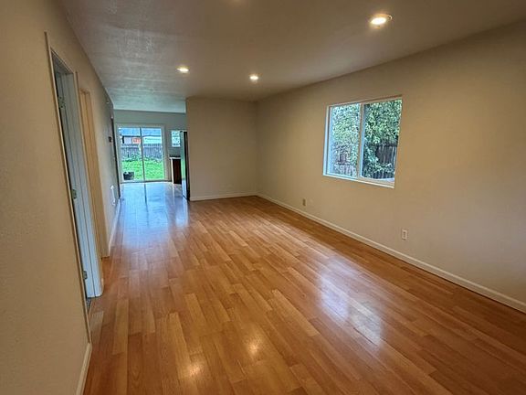 4th image of 88177 5th St