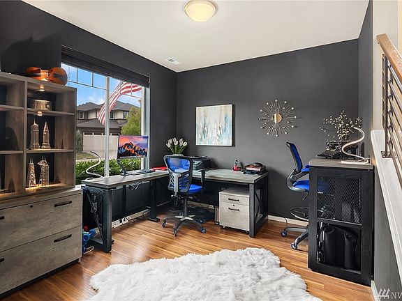 Convenient main floor den/office. A perfect space when working from home!