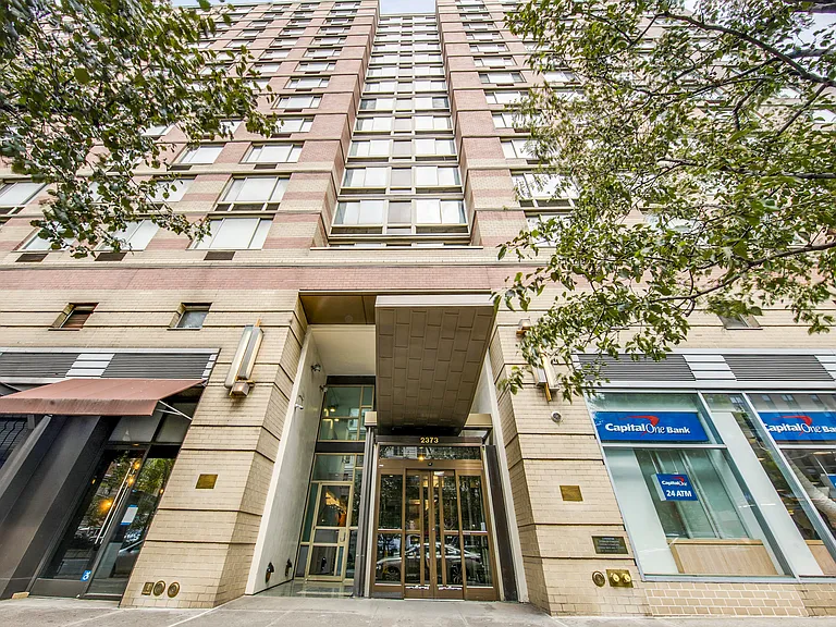 2373 Broadway #1025 — Photo 15
