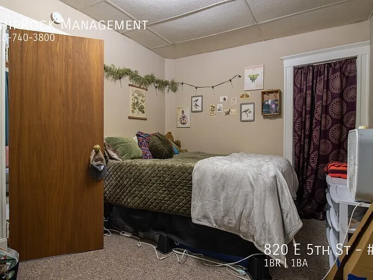 820 E 5th St #1 — Photo 4