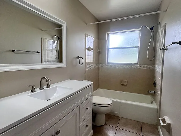 2207 S 34th St #A — Photo 8