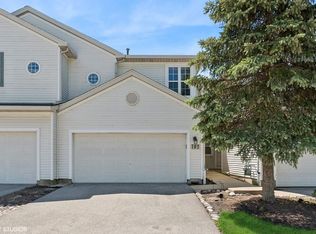182 Malibu Dr, Romeoville, IL 60446