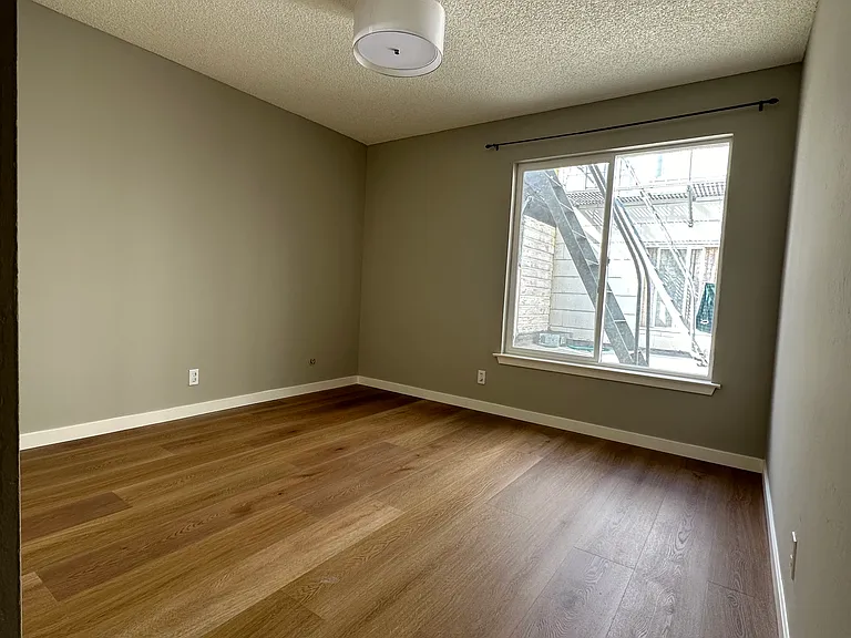 462 25th Ave #1 — Photo 6