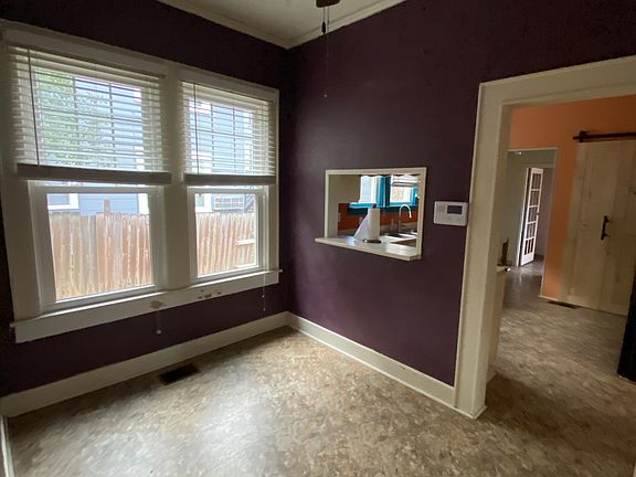 5th image of 156 College St