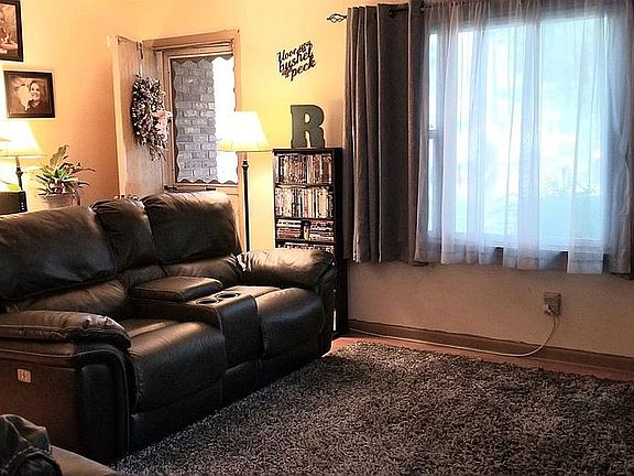 3rd image of 3214 W Linda Ln