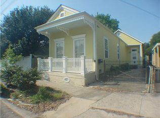 7820 Oak St, New Orleans, LA 70118