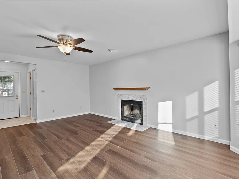2 Coachman Ct — Photo 5