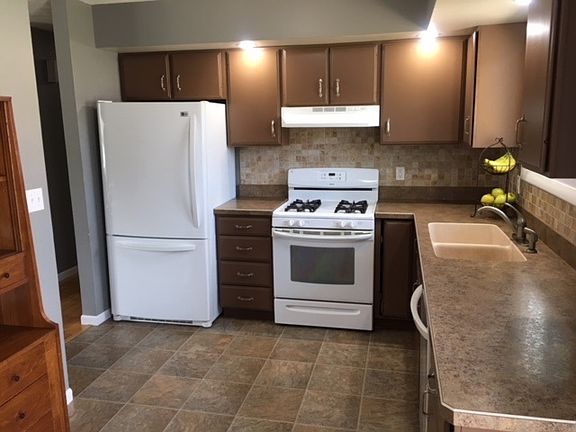 4th image of 86 Greenway Dr