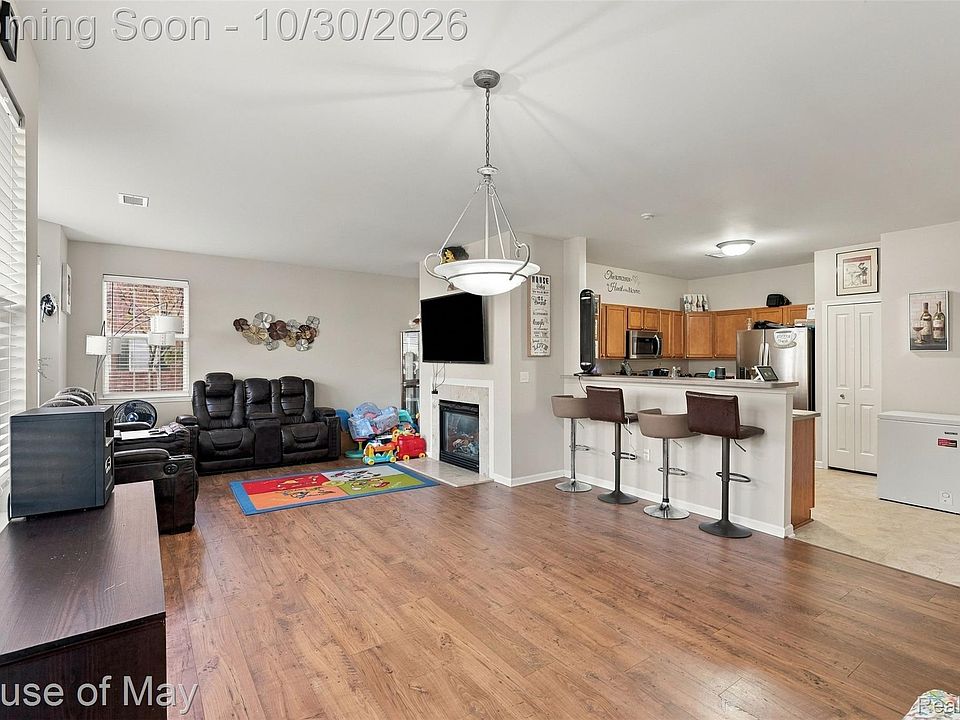 47651 Ormskirk Dr, photo 4